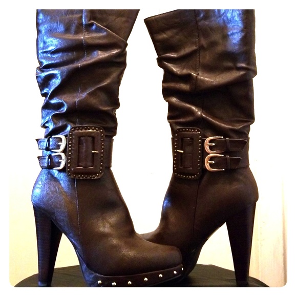 Shoes - Foxy brown